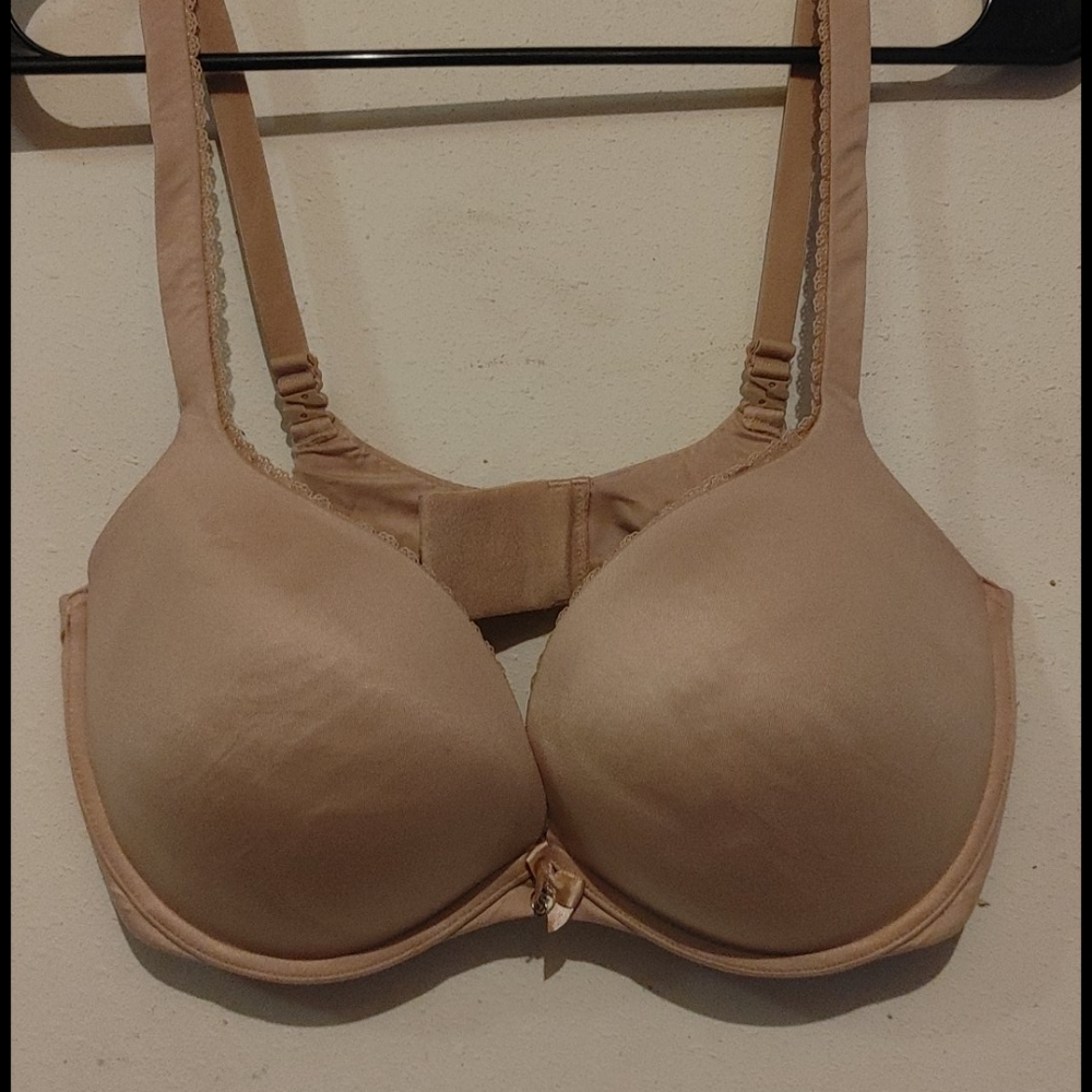 Body By Victoria Secret push up bra